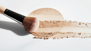 Mineral powder makeup and brush for long-lasting wear