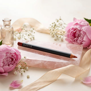 Motive Lip & Eyeliner