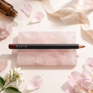 Motive Lip & Eyeliner